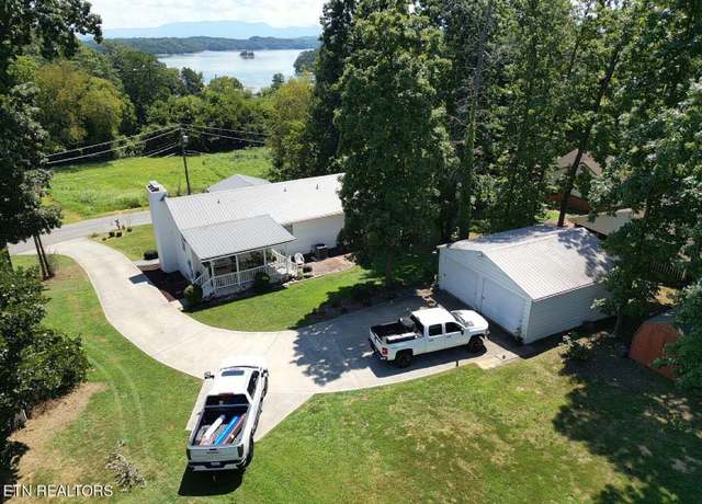 Property at 1511 Park Ln, Sevierville, TN 37876, 3 beds, 3 baths