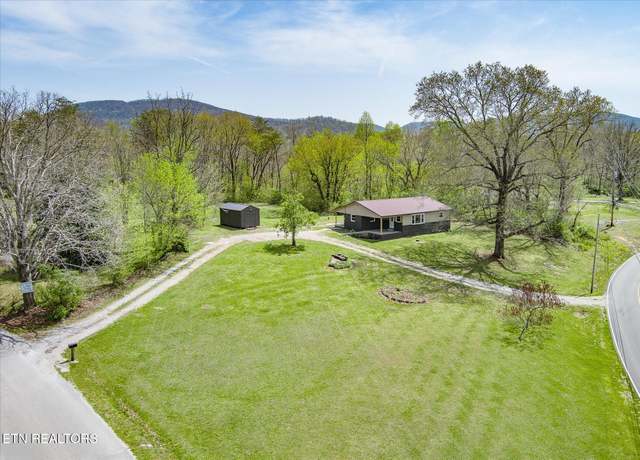 Property at 10587 Chestnut Hill Rd, Crab Orchard, TN 37723, 3 beds, 2 baths