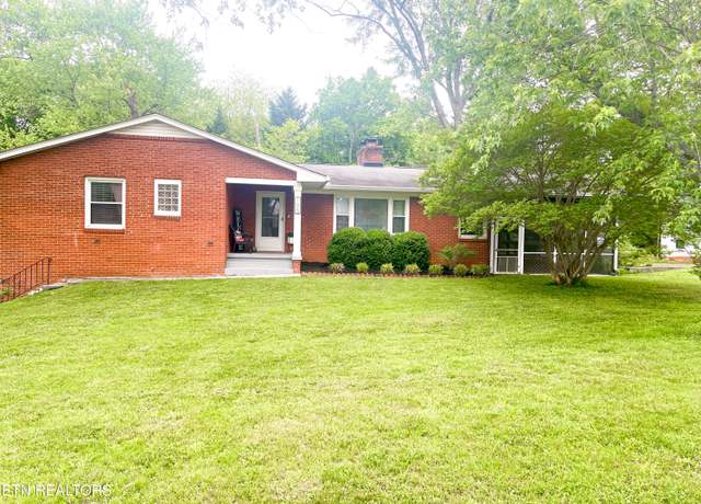 Property at 105 Charlene Ln, Knoxville, TN 37912, 3 beds, 1 bath