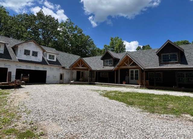 Property at 1631 Grave Hill Rd, Oneida, TN 37841, 3 beds, 3.5 baths