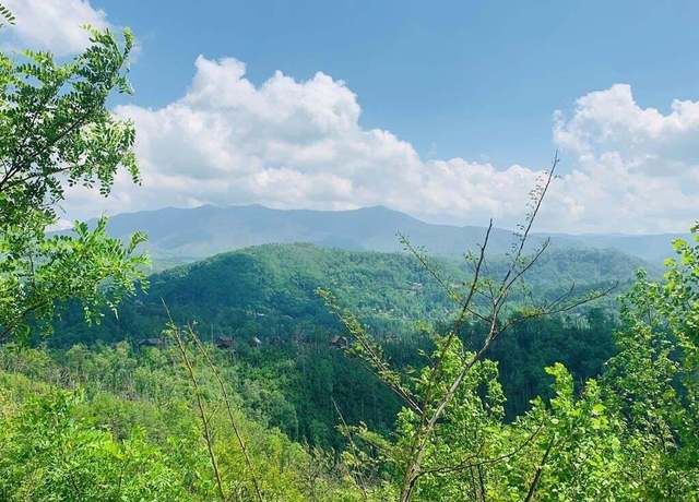 Property at Kristis Place Pl, Gatlinburg, TN 37738