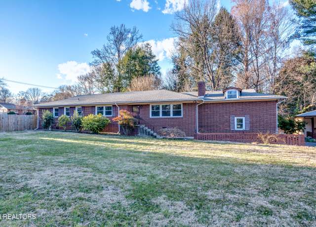 Property at 6919 NW Haverhill Dr, Knoxville, TN 37909, 4 beds, 3.5 baths