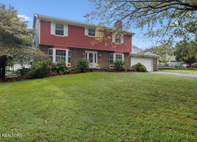 Property at 812 Whirlaway Cir, Knoxville, TN 37923, 3 beds, 2.5 baths