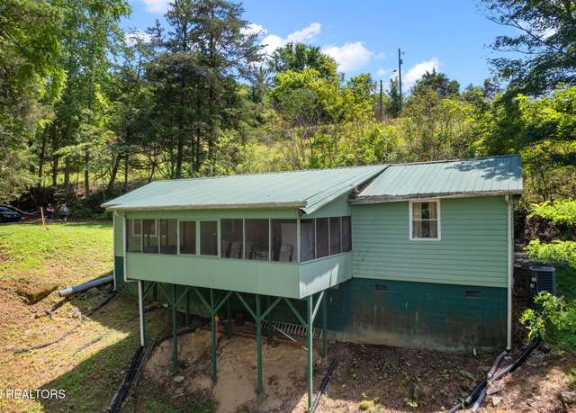 Property at 3711 Elm Springs Rd, Washburn, TN 37888, 2 beds, 2 baths