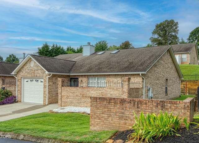 Property at 2442 Chastity Way, Knoxville, TN 37909, 3 beds, 2 baths