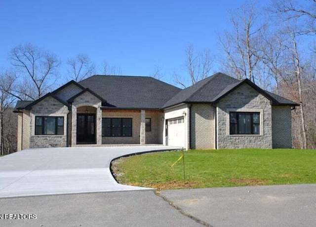 Property at 287 Hickory Gap Ln, Crossville, TN 38571, 3 beds, 2.5 baths