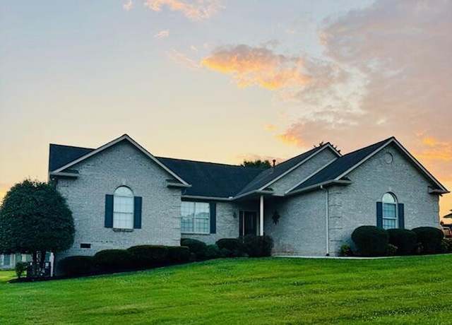 Property at 114 Tradewind St, Clinton, TN 37716, 3 beds, 2 baths