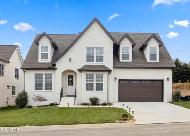 Property at 8121 Carolina Cherry Ln, Knoxville, TN 37919, 5 beds, 3.5 baths