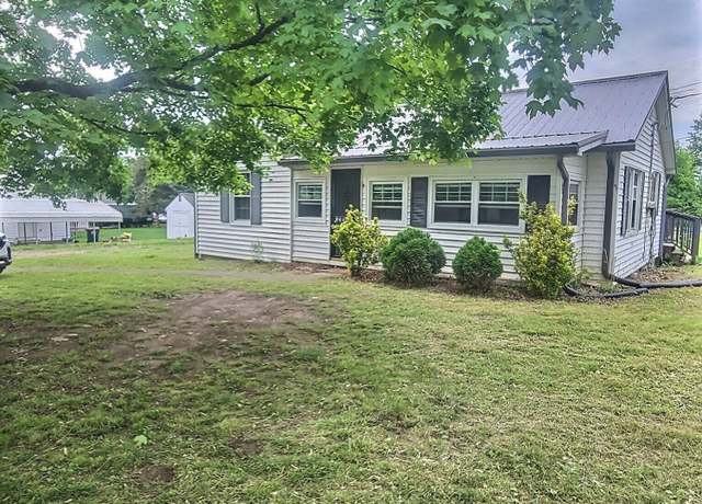Property at 4950 Niles Ferry Rd, Greenback, TN 37742, 2 beds, 1 bath