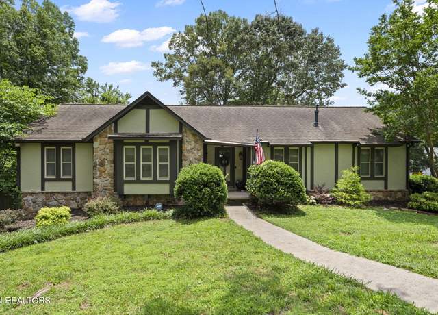 Property at 1536 Blackwood Dr, Knoxville, TN 37923, 3 beds, 3 baths