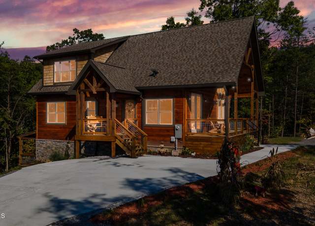 Property at 4385 Chamberlain Ln, Sevierville, TN 37862, 4 beds, 3.5 baths