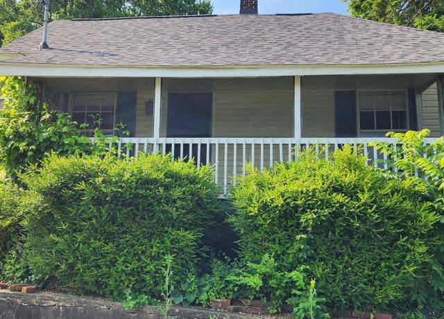 Property at 378 Church St, Jellico, TN 37762, 2 beds, 1 bath