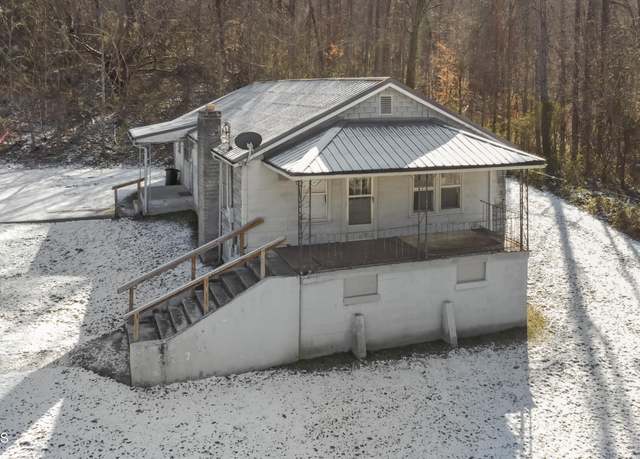 Property at 1886 5th St, Jellico, TN 37762, 3 beds, 1 bath