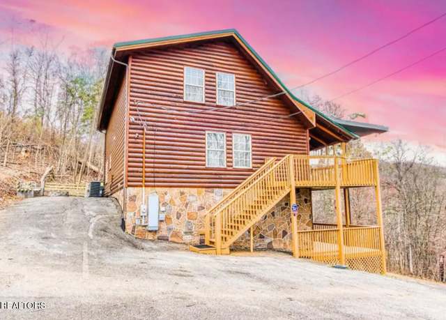 Property at 929 Smoky Ct, Gatlinburg, TN 37738, 6 beds, 6 baths