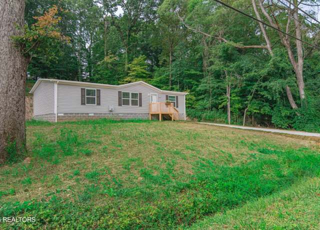 Property at 315 Molyneux St, Rockwood, TN 37854, 3 beds, 2 baths