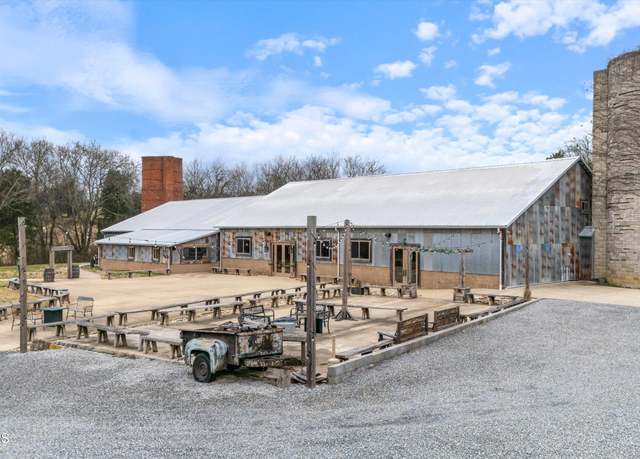 Property at 234 Marble Hill Rd, Friendsville, TN 37737, 4 beds, 3 baths