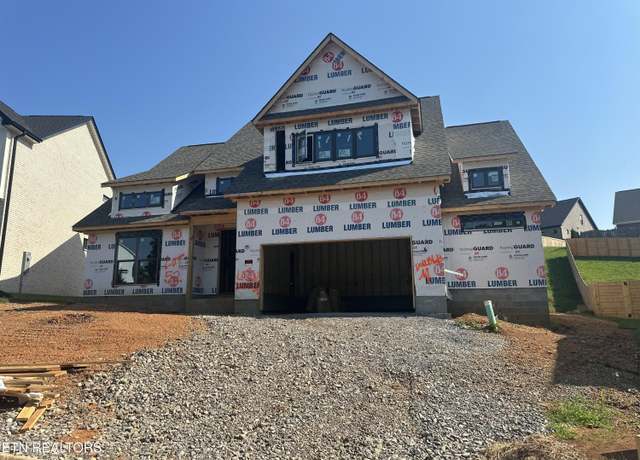 Property at 2206 Hickory Crest Ln, Knoxville, TN 37932, 4 beds, 3.5 baths
