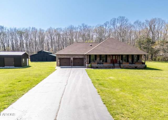 Property at 256 Johnson Rd, Crossville, TN 38572, 3 beds, 2 baths