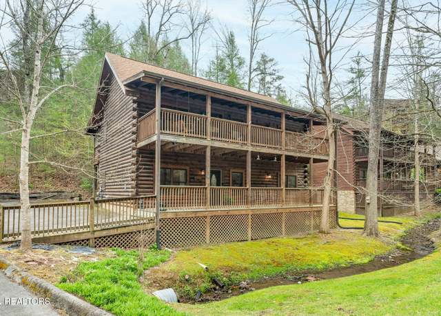 Property at 704 Grey Hawk Way, Pigeon Forge, TN 37863, 4 beds, 4 baths