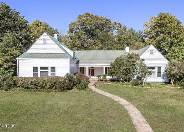 Property at 118 Highland Ave, Athens, TN 37303, 6 beds, 4 baths