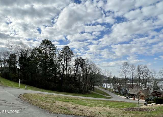 Property at 213 Northshore Dr, Greenback, TN 37742