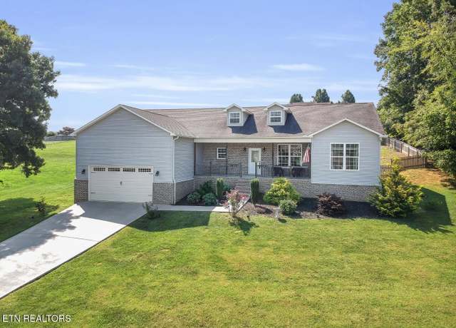 Property at 2017 Malibu Ct, Sevierville, TN 37876, 3 beds, 2.5 baths