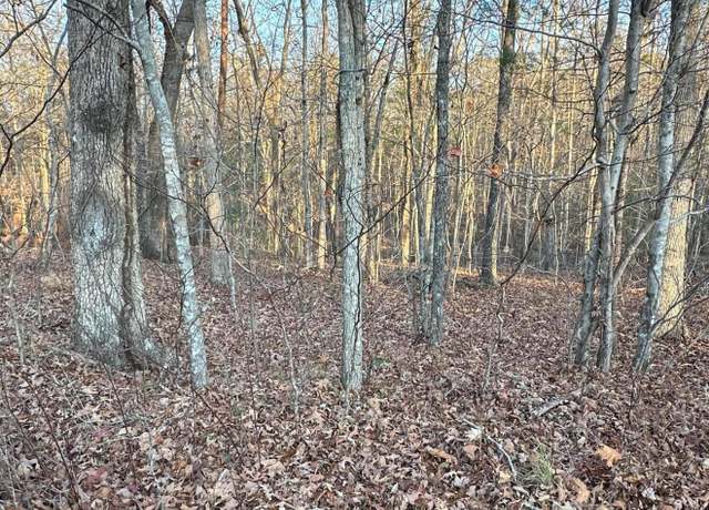 Property at 21 Burnaby Ct, Crossville, TN 38558
