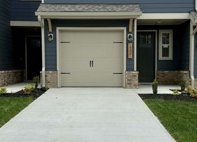 Property at 1321 Mountain Quail Cir, Maryville, TN 37801, 2 beds, 2.5 baths