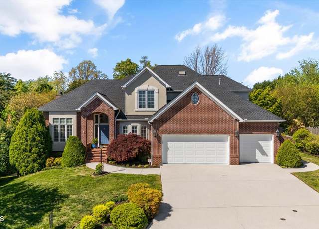 Property at 3010 Spyglass Dr, Maryville, TN 37801, 4 beds, 4.5 baths