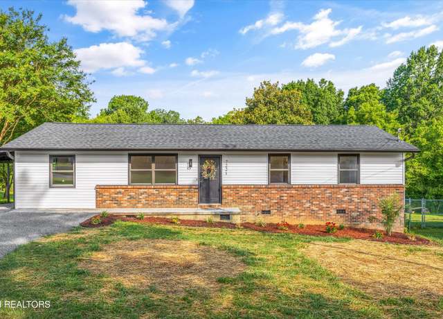 Property at 7221 Meadowbrook Cir, Knoxville, TN 37918, 3 beds, 2 baths