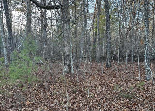 Property at 22 Burnaby Ct, Crossville, TN 38558