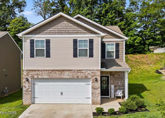 Property at 935 Curly Top Ln, Knoxville, TN 37932, 3 beds, 2.5 baths