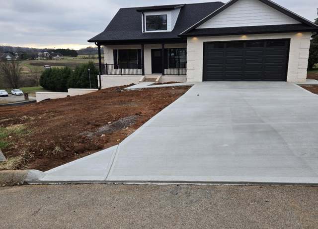 Property at 113 Victory Dr, Madisonville, TN 37354, 3 beds, 2 baths