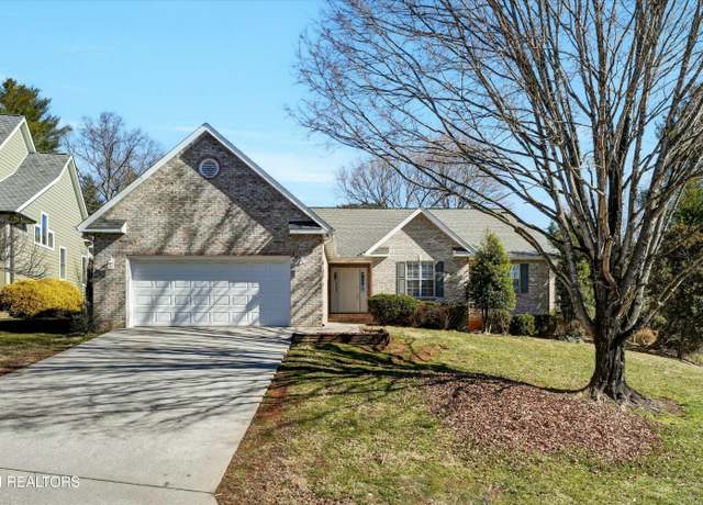 Property at 1017 Heritage Square Ct, Maryville, TN 37803, 3 beds, 2 baths