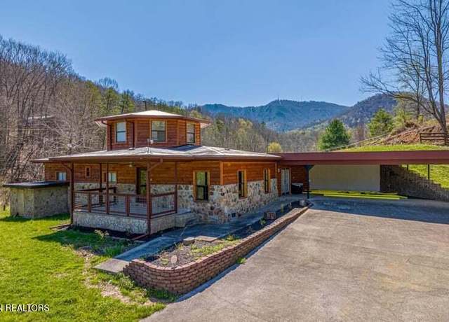 Property at 565 Sugar Loaf Rd, Seymour, TN 37865, 3 beds, 2 baths