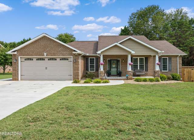 Property at 118 Heritage Crossing Dr, Maryville, TN 37804, 3 beds, 2 baths