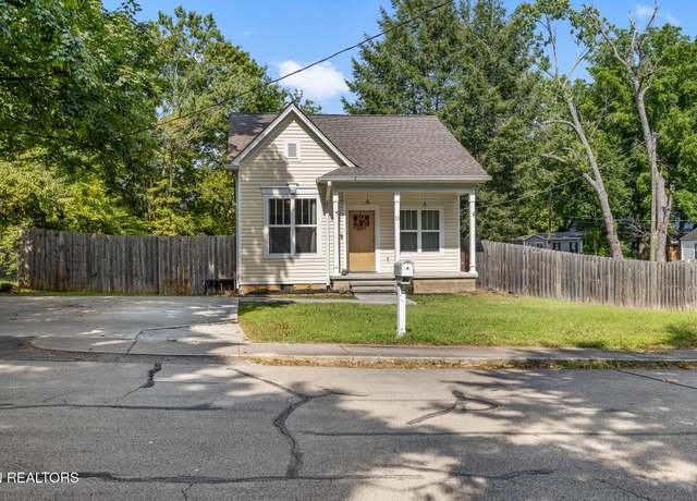 Property at 13 Douglas St, Athens, TN 37303, 2 beds, 2 baths