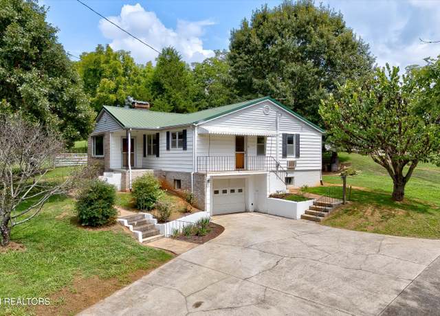 Property at 3518 Montvale Rd, Maryville, TN 37803, 3 beds, 1 bath