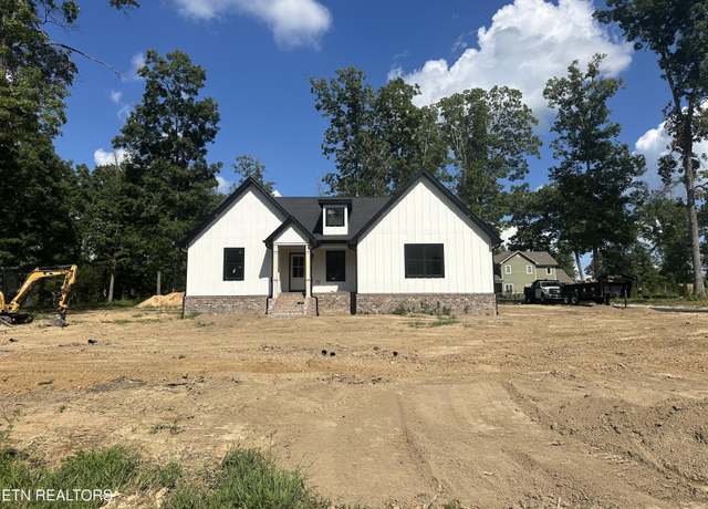 Property at 127 Bluff View Lp, Crossville, TN 38571, 3 beds, 2 baths