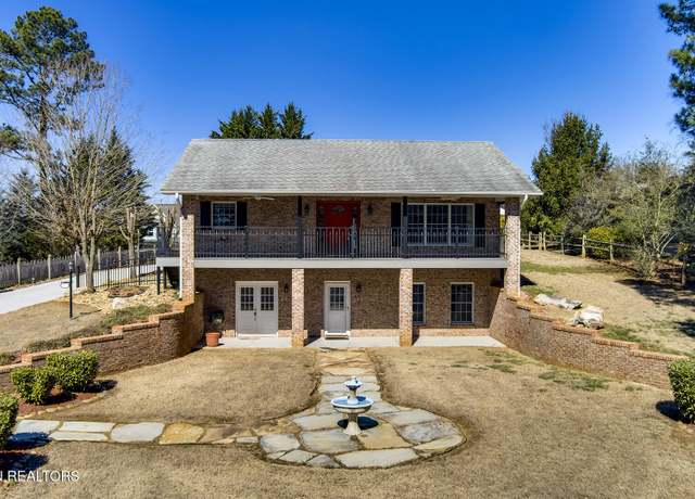 Property at 327 Southshore Dr, Greenback, TN 37742, 3 beds, 2.5 baths