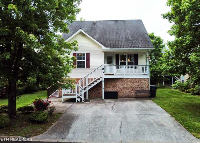 Property at 737 Plantation Dr, Pigeon Forge, TN 37863, 3 beds, 3 baths