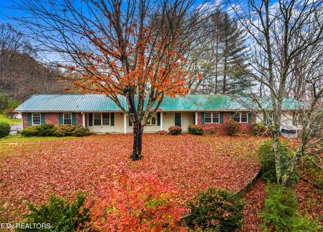Property at 550 Jones Rd, Sneedville, TN 37869, 3 beds, 3.5 baths
