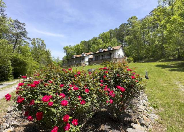 Property at 145 Citico Rd, Vonore, TN 37885, 5 beds, 2.5 baths
