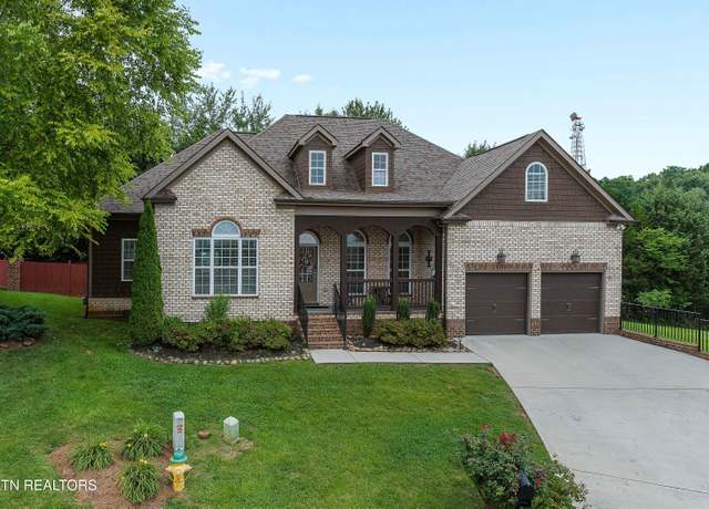 Property at 1756 Apple Grove Ln, Knoxville, TN 37922, 5 beds, 4 baths