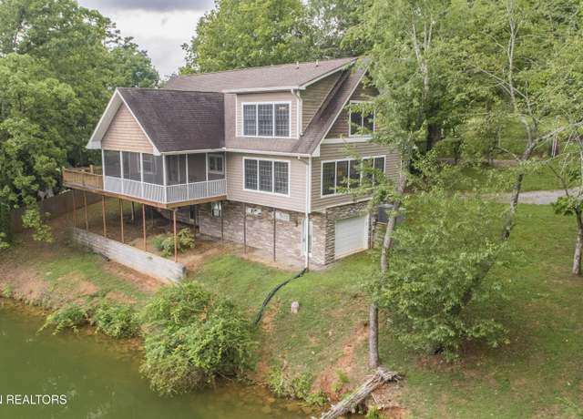 Property at 4193 Parris Dr, Lenoir City, TN 37772, 2 beds, 3.5 baths
