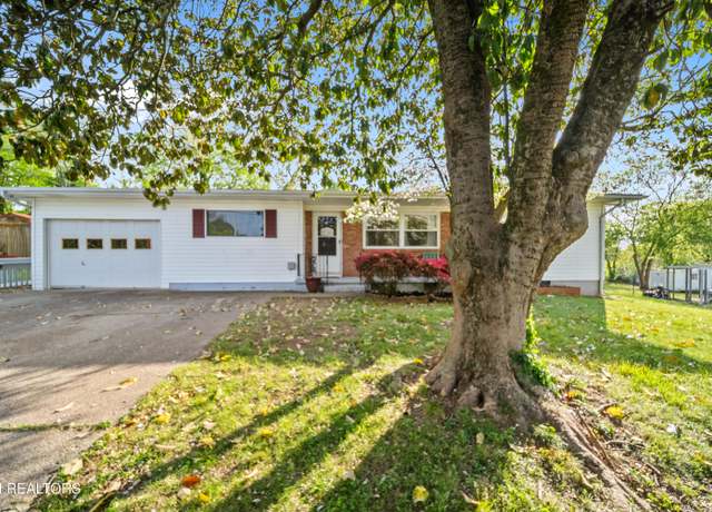 Property at 5632 Scenichills Rd, Knoxville, TN 37912, 4 beds, 2 baths