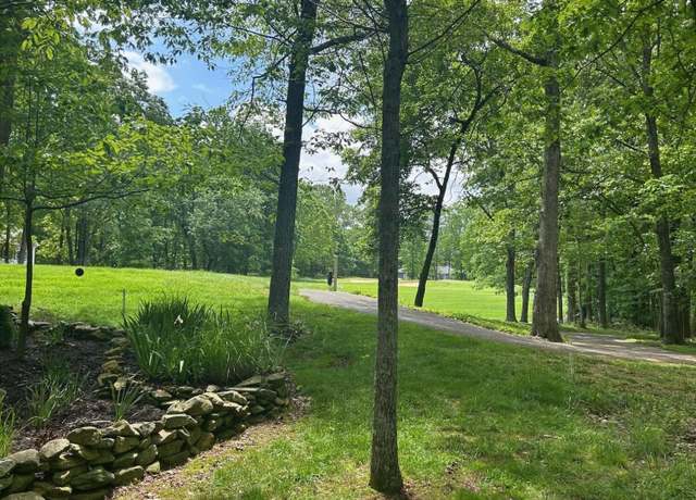Property at 186 Trentwood Dr, Fairfield Glade, TN 38558