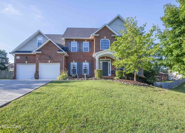 Property at 7229 Broken Creek Ln, Knoxville, TN 37920, 4 beds, 2.5 baths