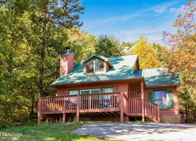 Property at 2119 N Tamins Dr, Gatlinburg, TN 37738, 1 bed, 1.5 baths