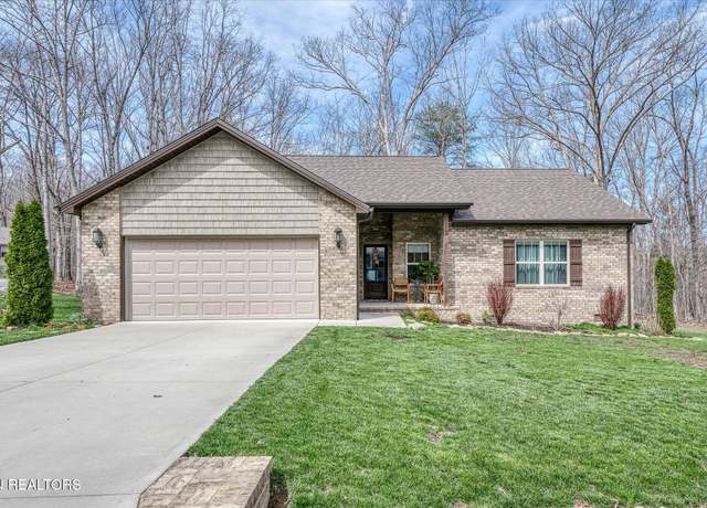 Property at 138 Hunterwood Ln, Crossville, TN 38558, 2 beds, 2 baths